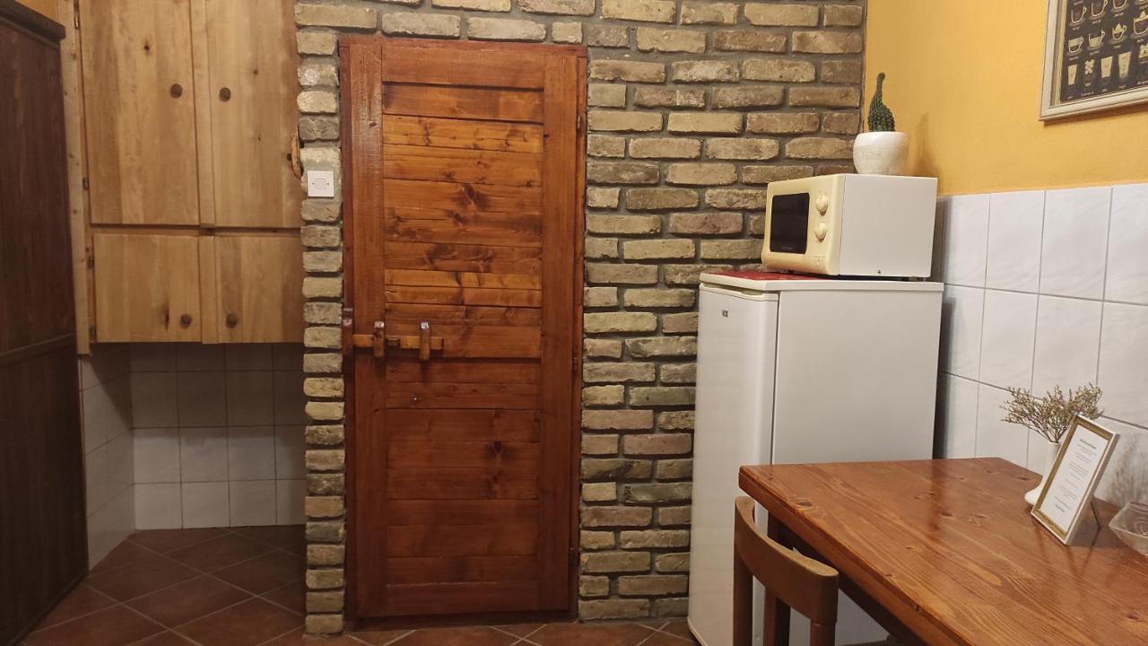 Apartmán Wood House Ruma Exteriér fotografie